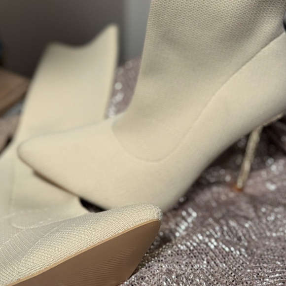 🌟HOST Pick🌟 NWOT Cuccoo, Size 40 9 Ivory White Cream Gold Stiletto Sock Boots - Picture 12 of 16